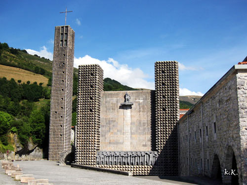 Santuario de Aranzau / Arantzazu